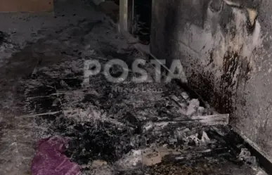 VIDEO | Bomberos de Guadalupe rescatan a adulto mayor tras incendio en su hogar