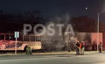 VIDEO | Incendio consume tráiler en Apodaca y alarma a vecinos