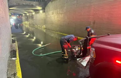 Inundación en Cuauhtémoc: bomberos atienden en minutos el bajo puente de Fray Servando