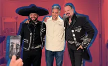 Jaime Camil es blanco de críticas por alagar a la familia Aguilar