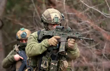 Sicarios mexicanos se infiltran como voluntarios en guerra de Ucrania, según reportes de inteligencia