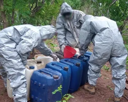 Fuerzas Armadas aseguraron precursores de metanfetamina valuados en 109 millones de pesos en Culiacán y Cosalá