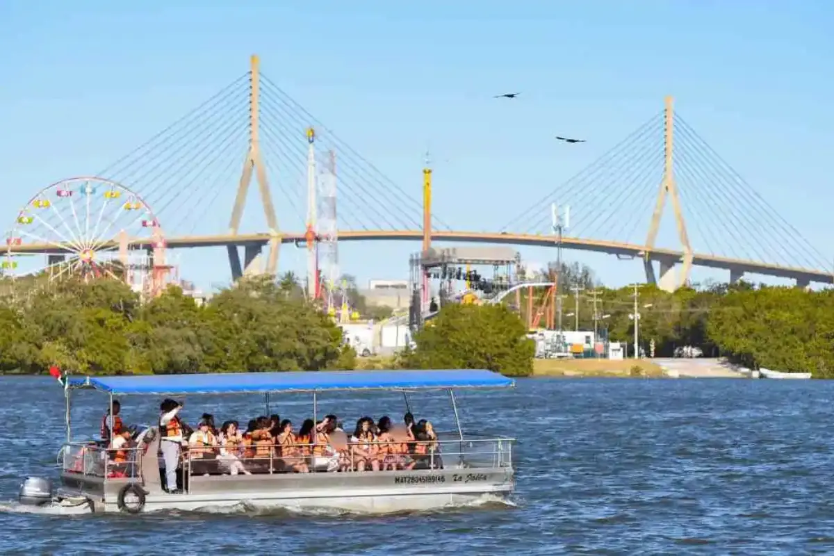 El funcionario explicó que los monitores de afluencia turística reflejan una recuperación sostenida en la llegada de visitantes. Foto: Turismo Tamaulipas