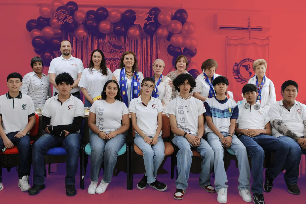 A través de este programa, la compañía ofrece oportunidades reales de desarrollo a jóvenes y niños, entendiendo que la educación es la base para un mejor futuro. Foto: Gonher/Canva.