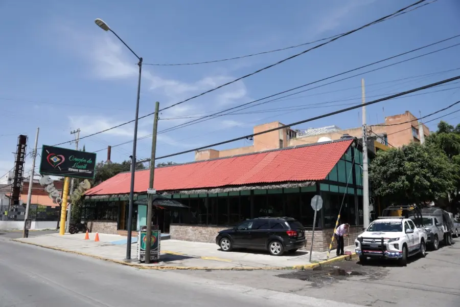 Asaltan restaurante a unos metros de la Fiscalía de Puebla