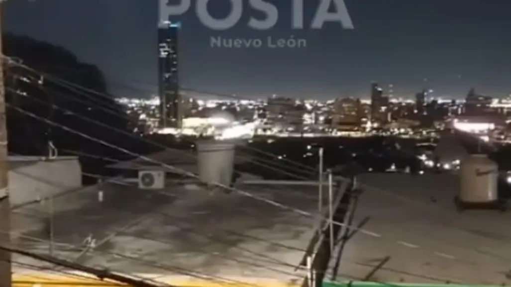 VIDEO | Confusión por cohetes y balacera aterra a vecinos en Monterrey