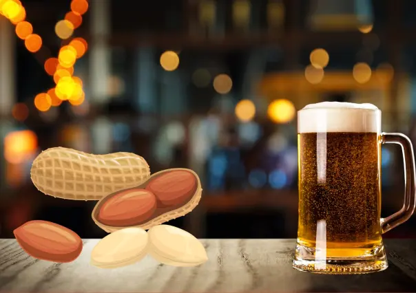 El bar de Durango donde la tradición dicta tirar en el piso la basura de los cacahuates