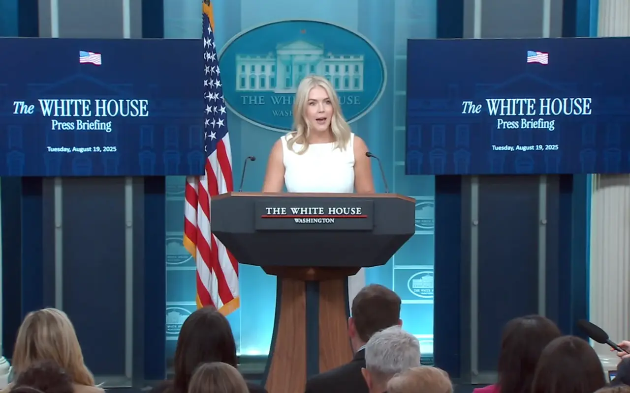 Karoline Levitt. Captura de pantalla: X (@WhiteHouse)