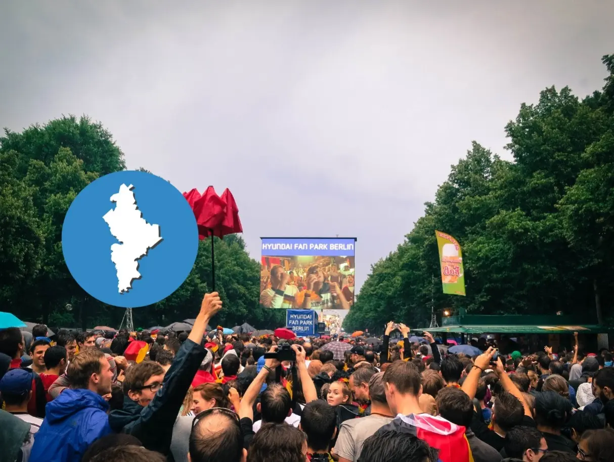 El mandatario estatal explicó que uno de los puntos clave será el Nuevo Parque del Agua, un espacio del mismo tamaño que el Parque Fundidora y que se ubicará frente al Estadio BBVA, sede de varios partidos del Mundial 2026. Foto: Canva.