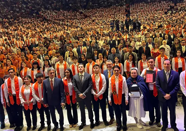 Samuel García impulsa a jóvenes del CONALEP con créditos para iniciar sus negocios