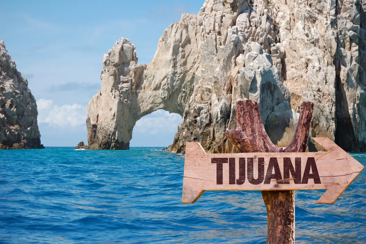 De punta a punta, ¿cuánto te cuesta y cuánto haces de Los Cabos a Tijuana? Fotos: Canva.