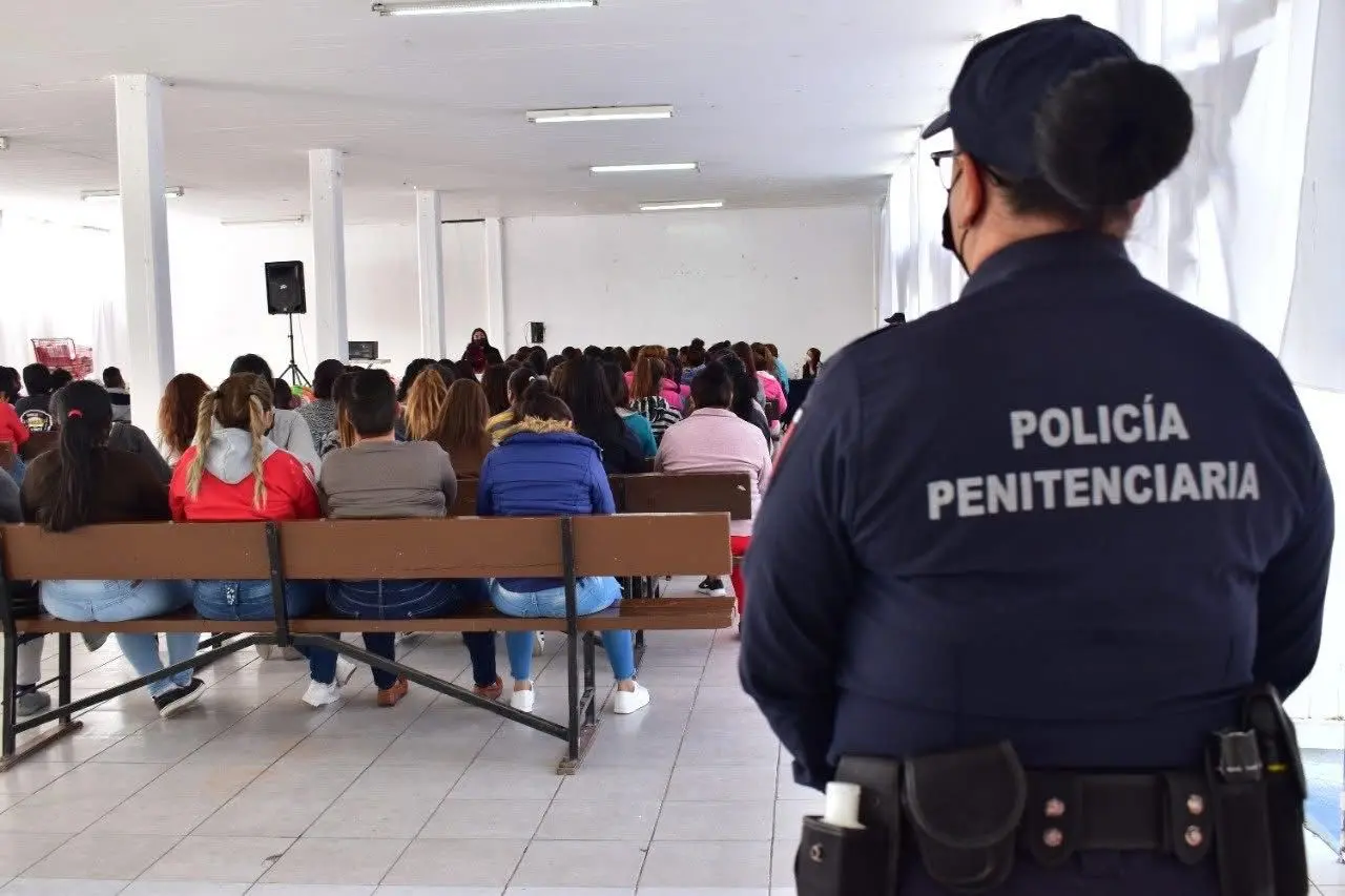 Piden a empresarios contratar a personas con antecedentes penales. Foto: Especial.