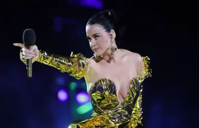 Katy Perry sufre descarga eléctrica en pleno concierto
