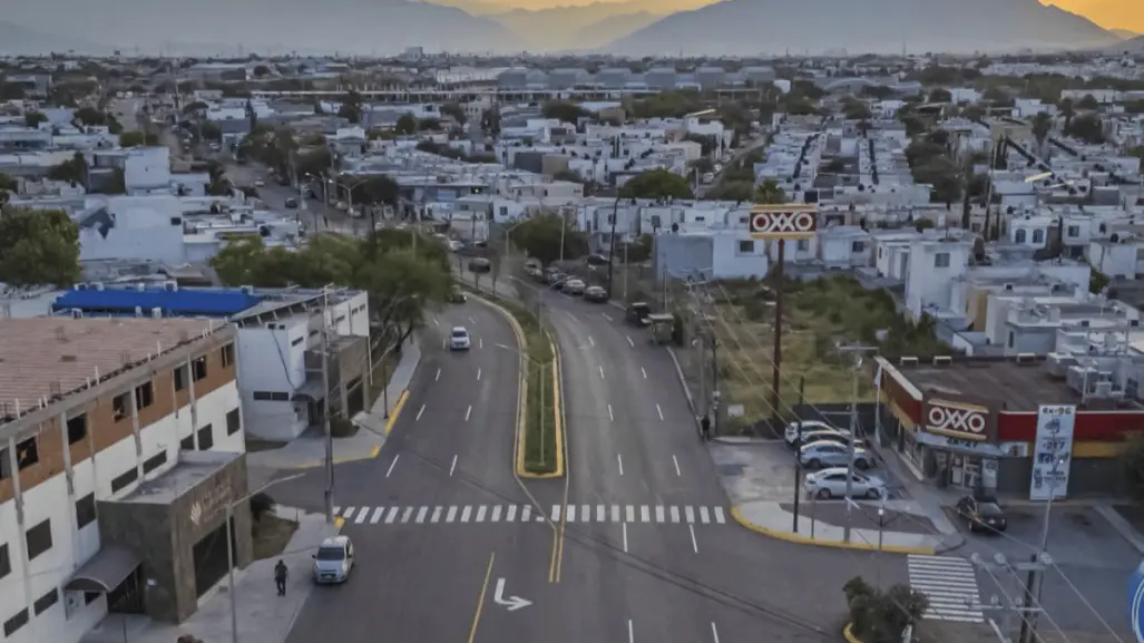 César Garza  moderniza la avenida Porfirio Díaz en Apodaca