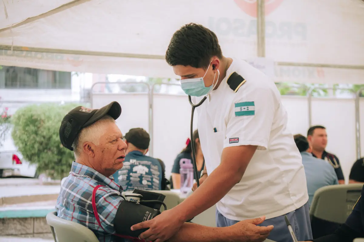 Con atención médica, asesoría jurídica y actividades de bienestar, se espera convertir la jornada en un espacio de cuidado y homenaje a quienes han entregado décadas de esfuerzo y amor. Foto: DIF TAMAULIPAS