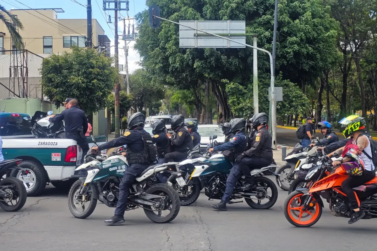 Policías después de la balacera en la alcaldía Venustiano Carranza. Foto: Luis Antonio Alfaro