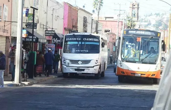 Autobuses de Durango, calle Pino Suárez, Centro Histórico | Foto: pasajero7.com