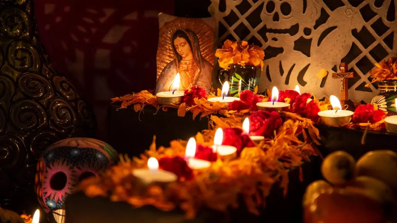 Estas tradiciones del Día de Muertos podrían desaparecer en Edomex y pocos las recuerdan. Foto: Canva