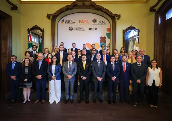 Samuel García presenta estrategia Ponte Nuevo, Ponte Mundial al Consejo de Nuevo León