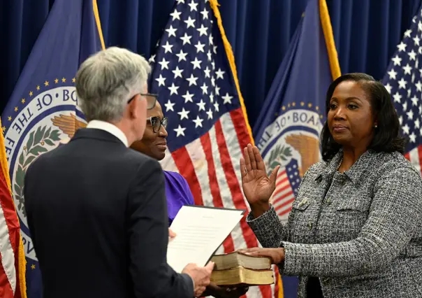 ¿Por qué Donald Trump pide la renuncia de Lisa Cook, gobernadora de la Reserva Federal?