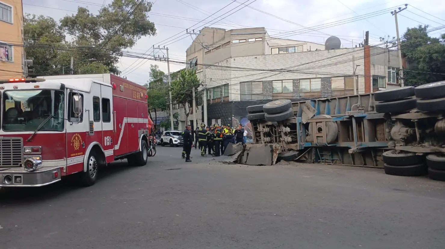 Se registra socavón en la alcaldía Cuauhtémoc. Foto: Luis Antonio Alfaro
