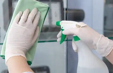 5 usos prácticos de la mezcla de agua oxigenada y jabón para platos