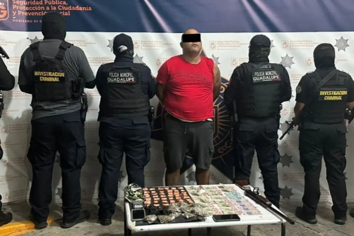 Autoridades lograron la captura de Fidencio N, alias El Chupón, presunto líder de una peligrosa banda de asaltantes. Foto: Secretaria de Seguridad Pública, Protección a la Ciudadanía y Prevención Social de Guadalupe, Nuevo León