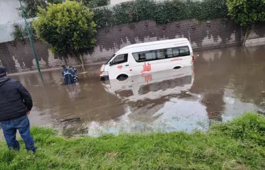 FOTOS | Inundación en Cuajimalpa alcanza los 1.20 metros y bomberos intervienen