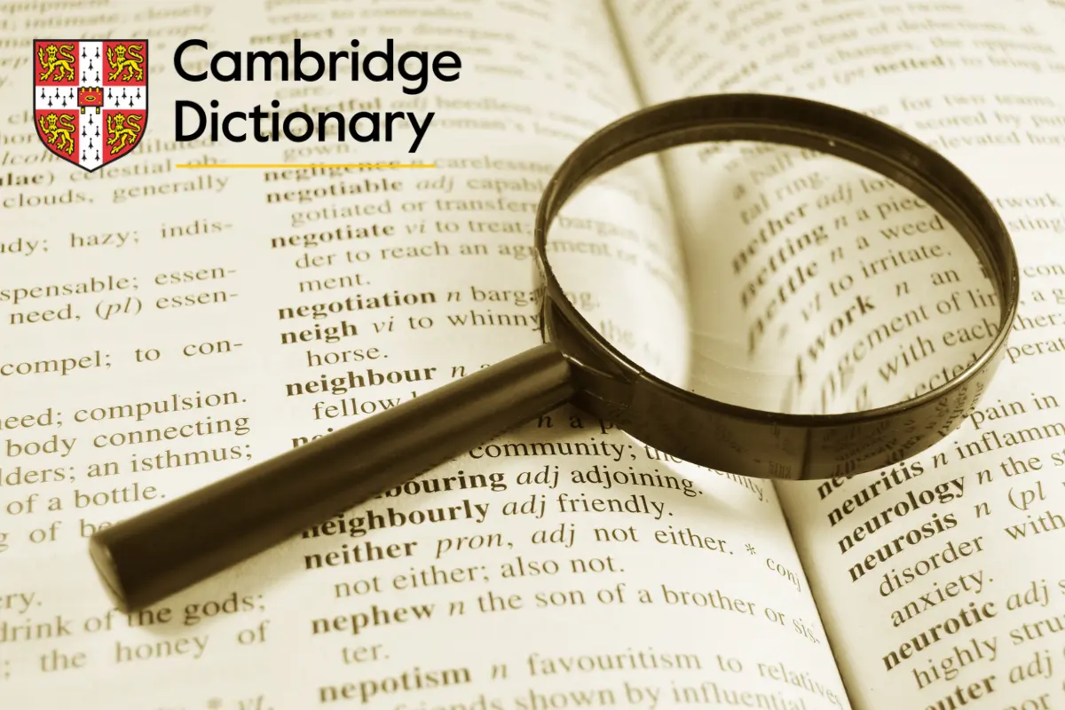 Recientemente, el Diccionario de Cambridge ha incluido palabras que han cobrado relevancia en las redes sociales en su última edición. Foto: Canva