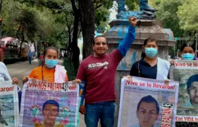 Vidulfo Rosales renuncia como abogado de los familiares de los 43 normalistas de Ayotzinapa