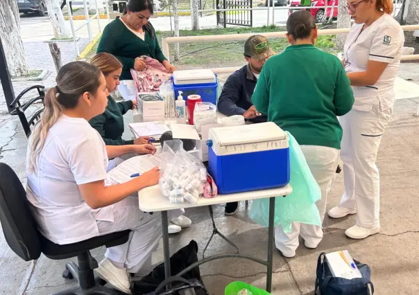 IMSS Coahuila lleva brigada de salud a estudiantes de la UAAAN, estos servicios ofrece