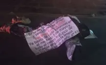 Con mensaje amenazante a líder ambulante, dejan 2 cuerpos emplayados en el Centro Histórico de Puebla