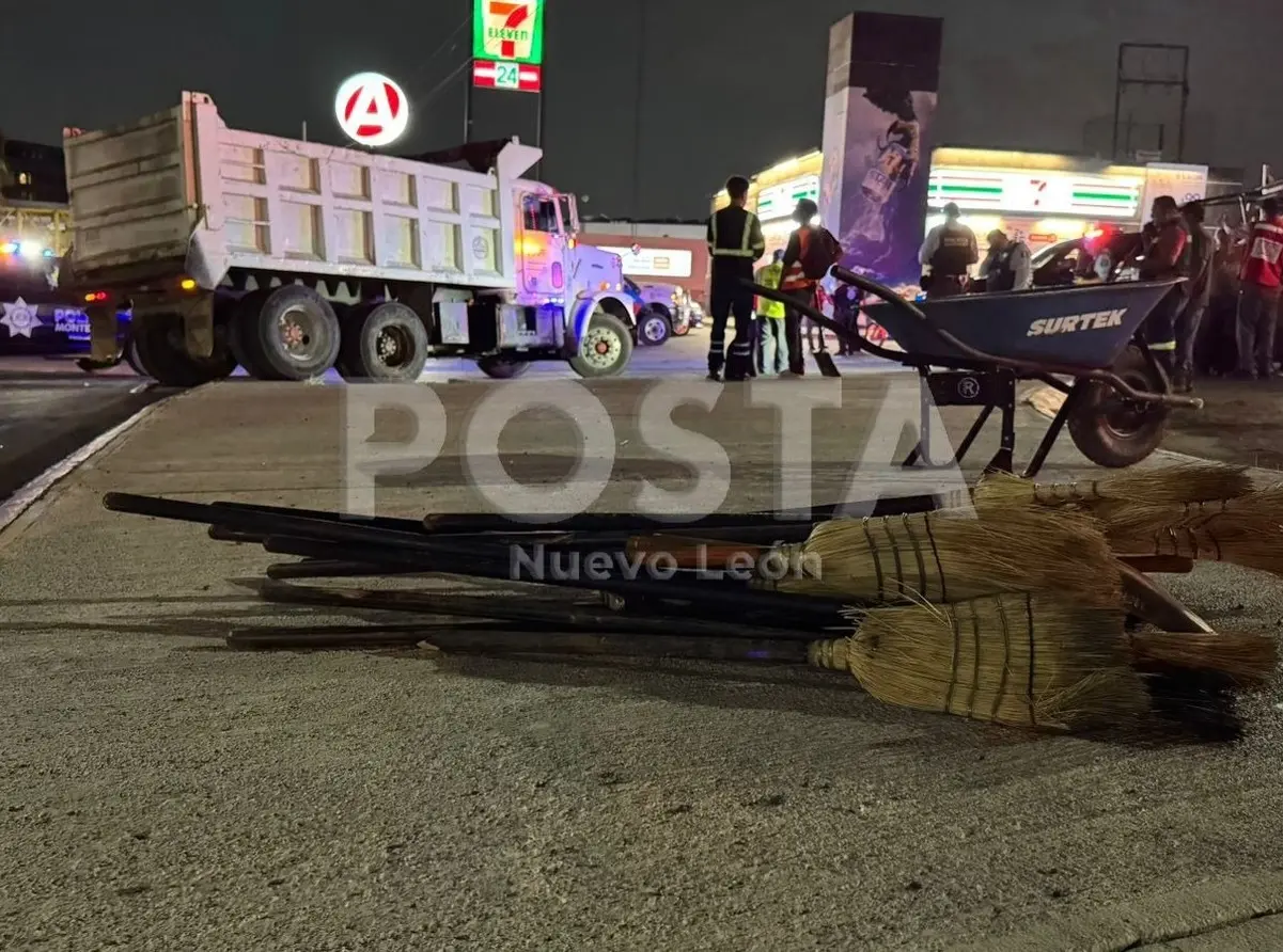 Los hechos ocurrieron en las avenidas Leones y Paseo de las Cumbres, en la colonia Cumbres Madeira, generando una rápida respuesta de los cuerpos de emergencia. Foto: POSTA.