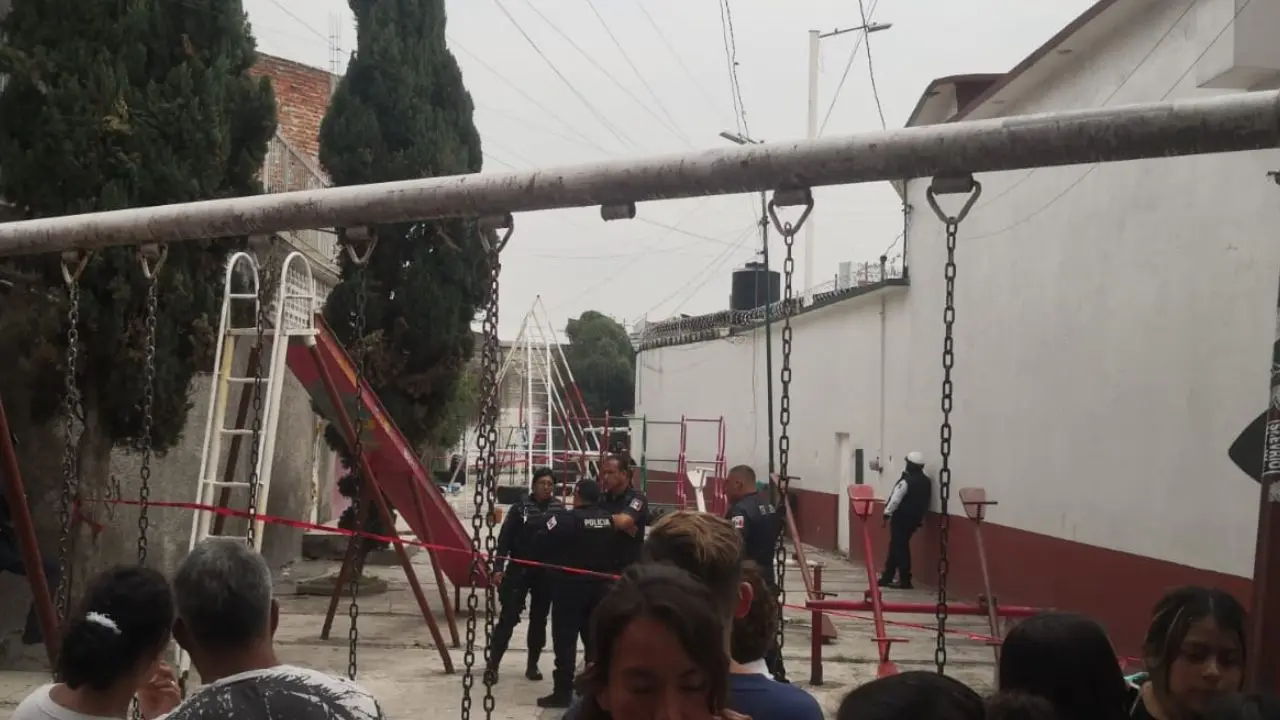 Joven es asesinado por supuestos repartidores mientras se ejercitaba en barras de Tlalnepantla. Foto: @CI_CDMX