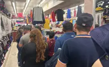 Regreso a clases: padres enfrentan filas de 1 hora para comprar uniformes escolares en Nuevo León
