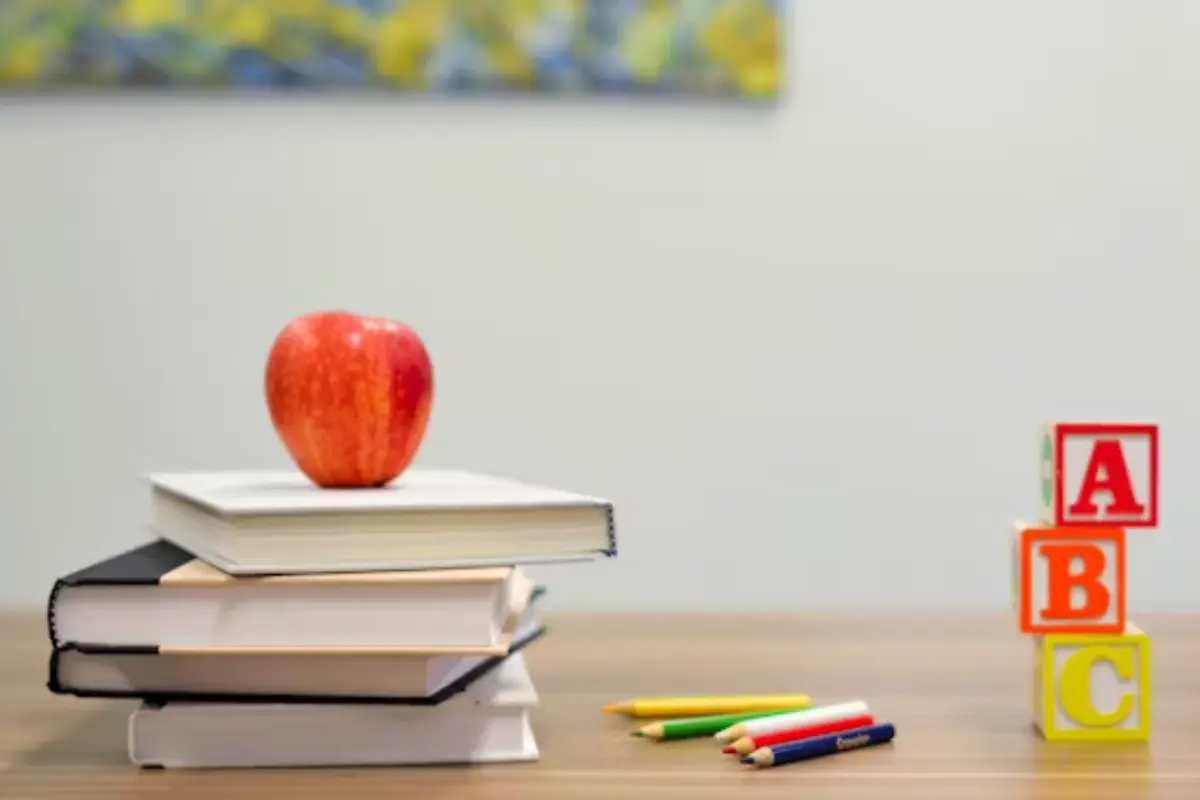 Descubre cómo obtener útiles escolares gratis en Reynosa gracias a la Brigada Regreso a Clases DIF. Apoyos gratuitos del gobierno municipal y la campaña Todos somos útiles.