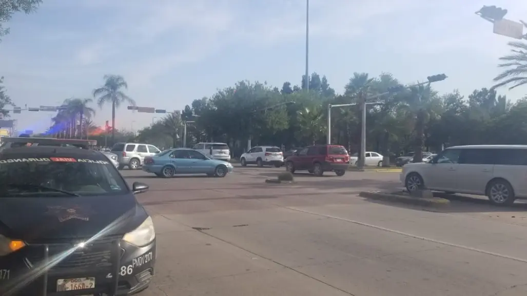 Apagón de CFE provoca falla masiva de semáforos en Durango este 22 de agosto