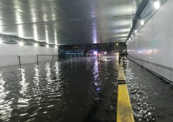 VIDEO | Activan alerta naranja en CDMX por lluvias: se inunda el bajo puente de Picacho Ajusco