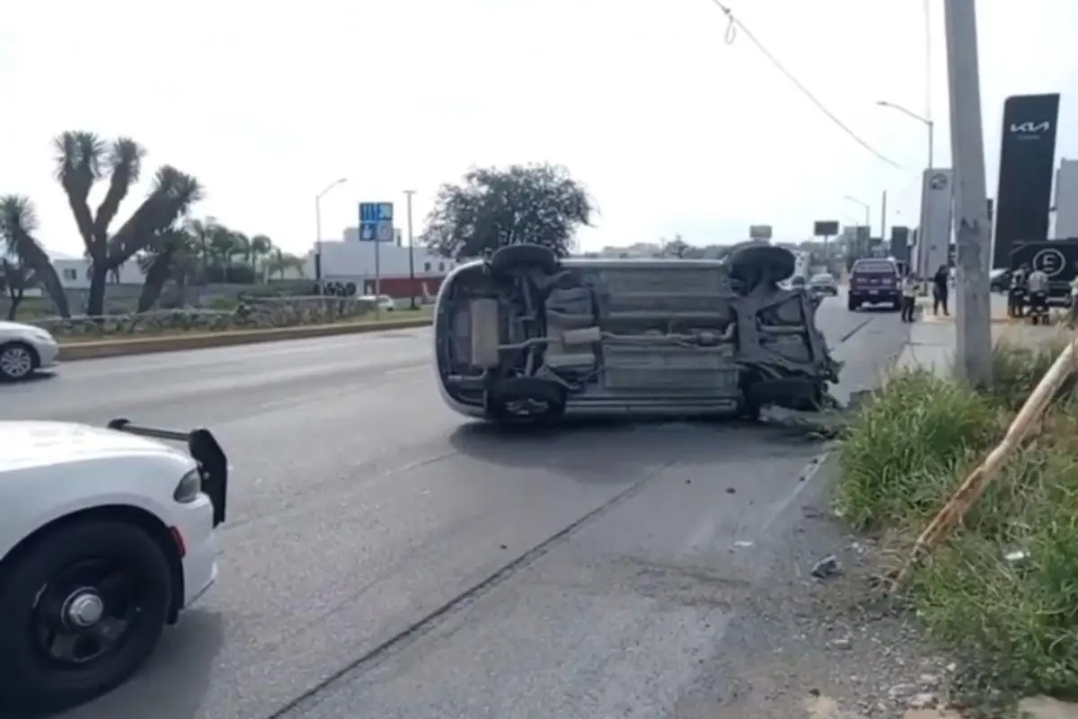 Accidente vial en Monterrey. Foto: PC Monterrey