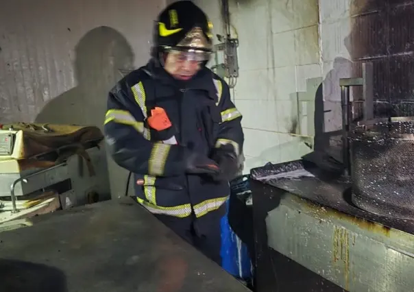 VIDEO | Se registra incendio en Parque Delta en CDMX; desalojan centro comercial