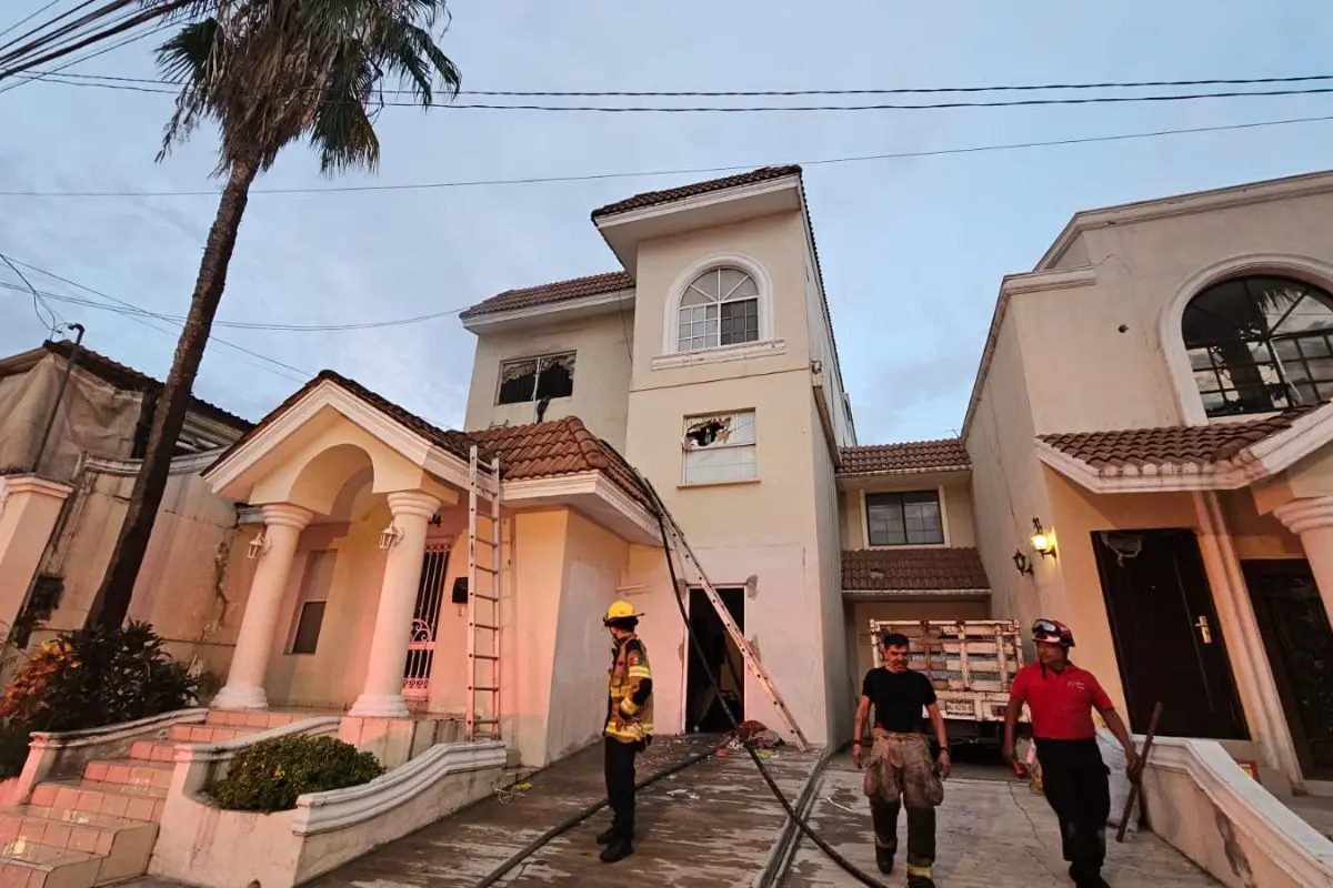 Un incendio en una casa habilitada como centro de rehabilitación de menores provocó la muerte de tres personas. Foto: PCNL