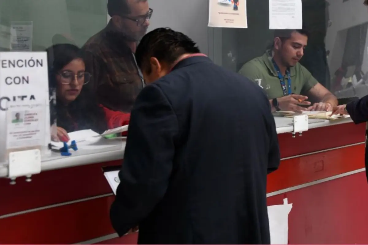 Módulos de atención para trámites en Edomex. Foto: X (@FinanzasEdomex)