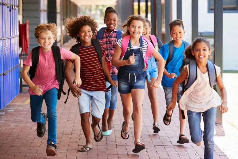 El regreso a clases se aproxima y septiembre ofrecerá varios puentes que beneficiarán a los alumnos de nivel básico. Foto: Canva