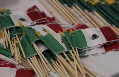 Este pueblo del Edomex es cuna nacional de la producción de banderas y casi nadie lo conoce