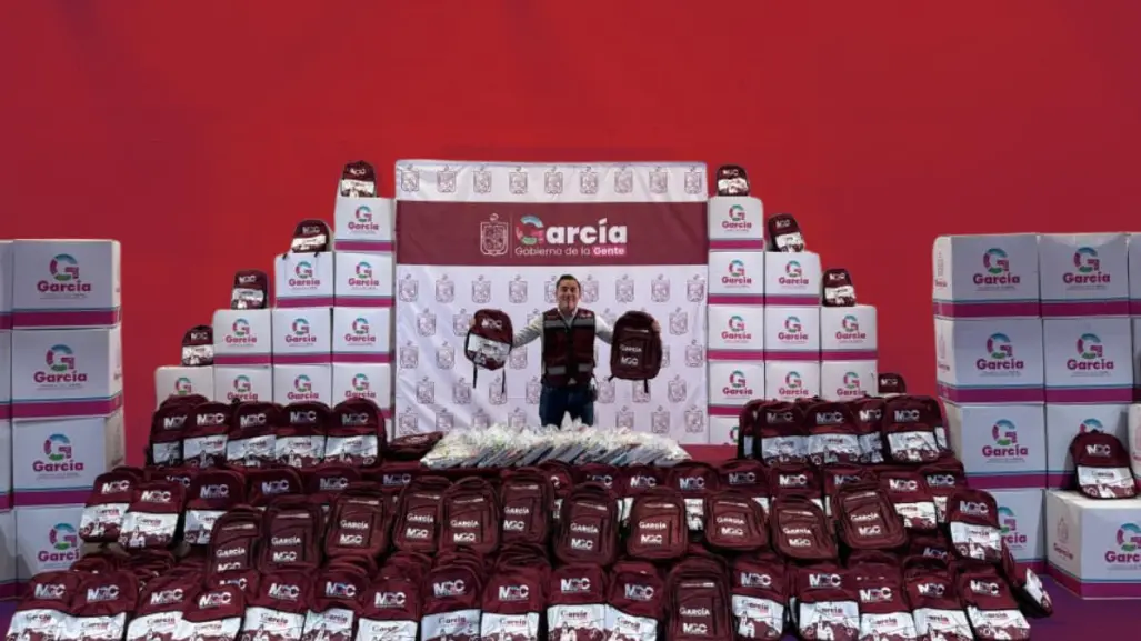Manuel Guerra arranca programa de útiles escolares gratuitos para estudiantes de García