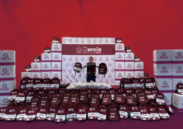 Manuel Guerra arranca programa de útiles escolares gratuitos para estudiantes de García