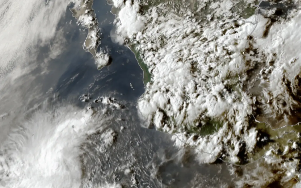 Vista satelital de México y de la depresión tropical Diez-E.Captura de pantalla: CSSP GeoSphere