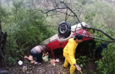 Accidente vial deja cinco lesionados en Iturbide, Nuevo León