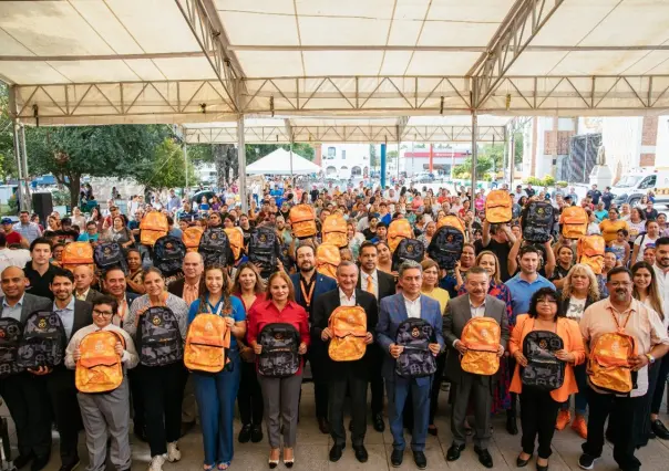 Guadalupe impulsa la educación con entrega de útiles y transporte gratuito