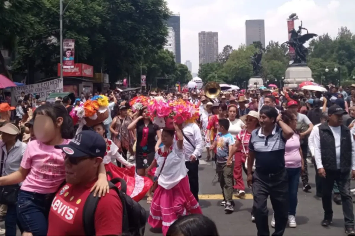 Manifestantes en calles de CDMX. Foto: X (@OVIALCDMX)
